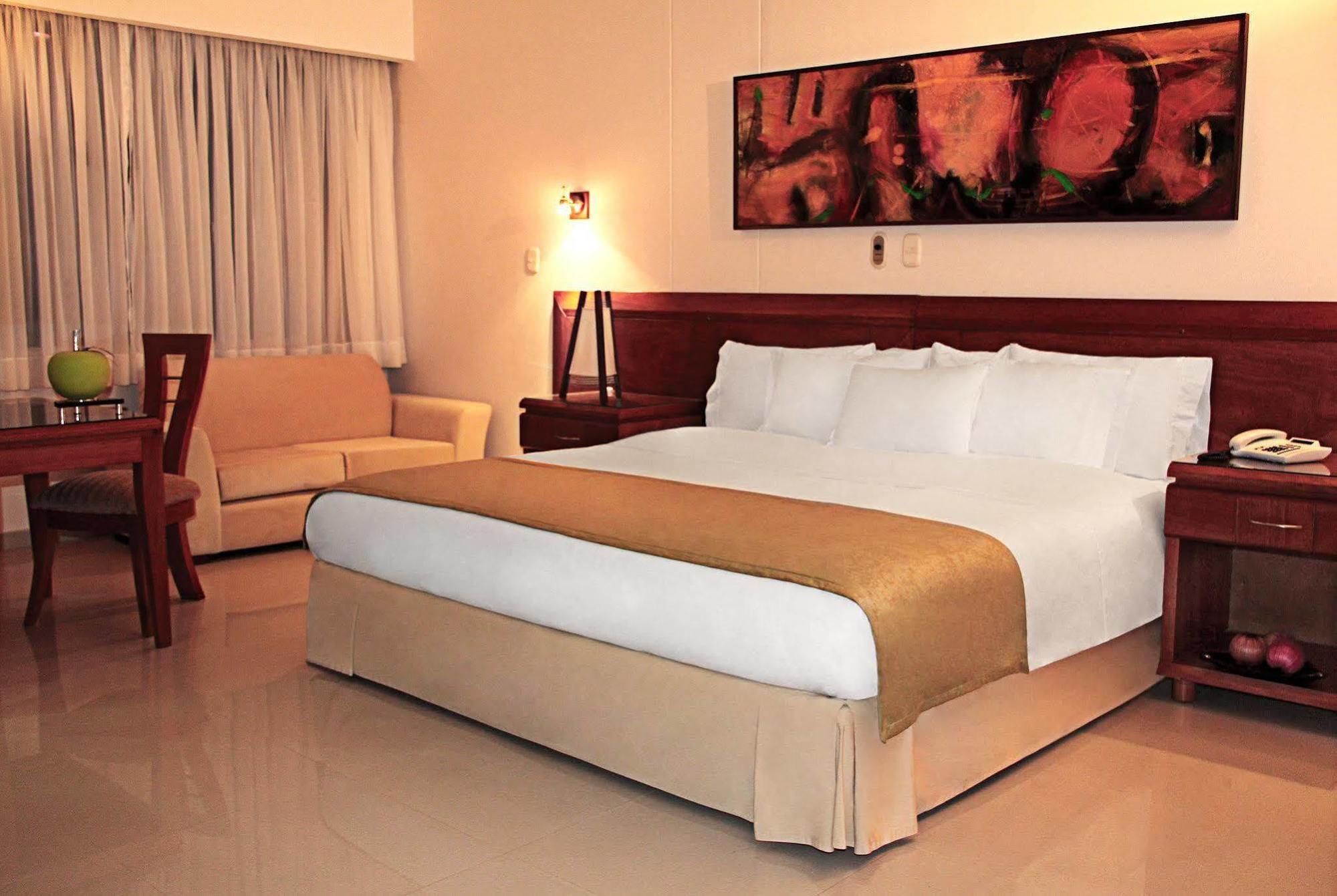 Hotel Tativan Βαγιεντουπάρ Εξωτερικό φωτογραφία